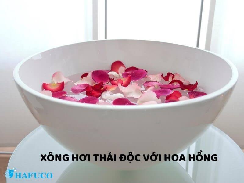 Thải độc bằng cánh hoa hồng